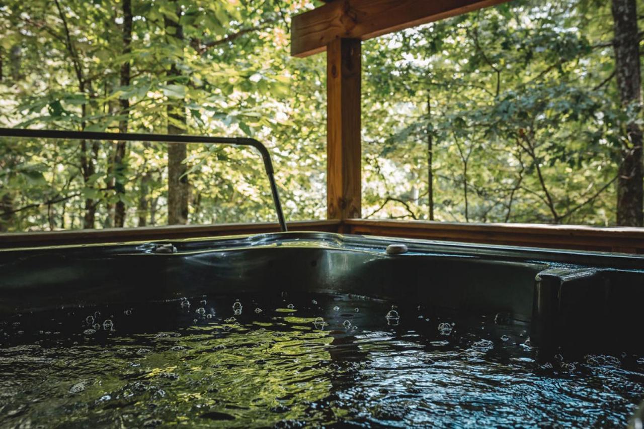 Wolf Creek Cabin At 36 North - Hot Tub Purlear Luaran gambar