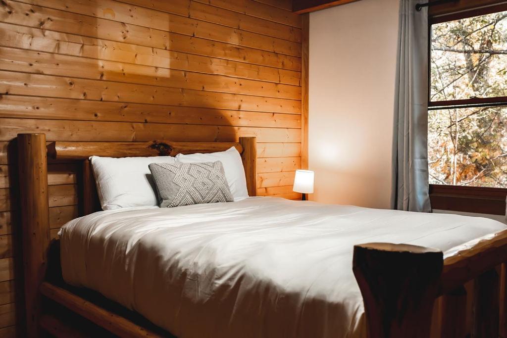 Wolf Creek Cabin At 36 North - Hot Tub Purlear Luaran gambar